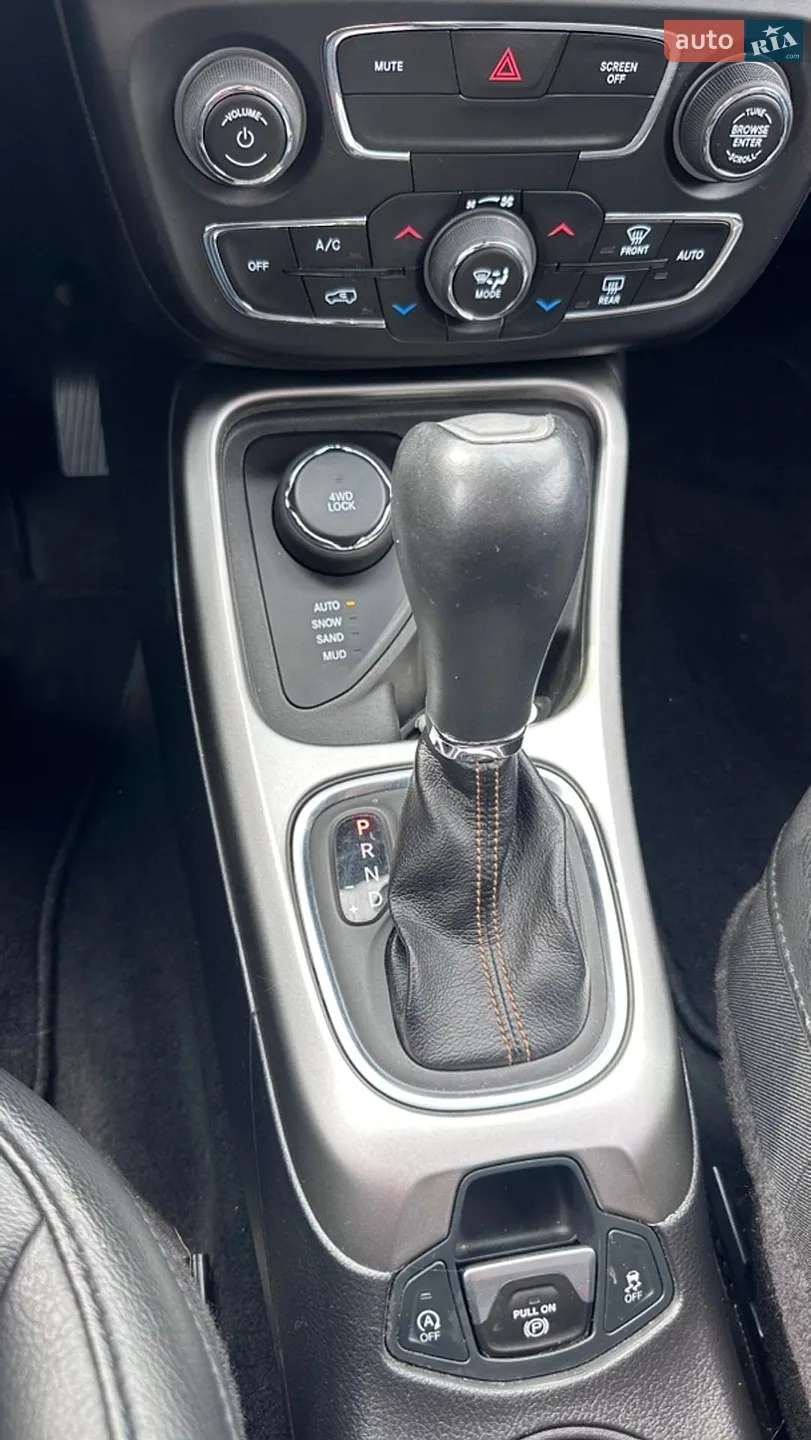 2019 Jeep Compass - мініатюра 27