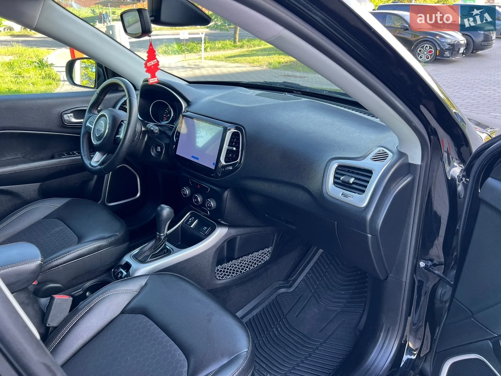 2018 Jeep Compass - мініатюра 28