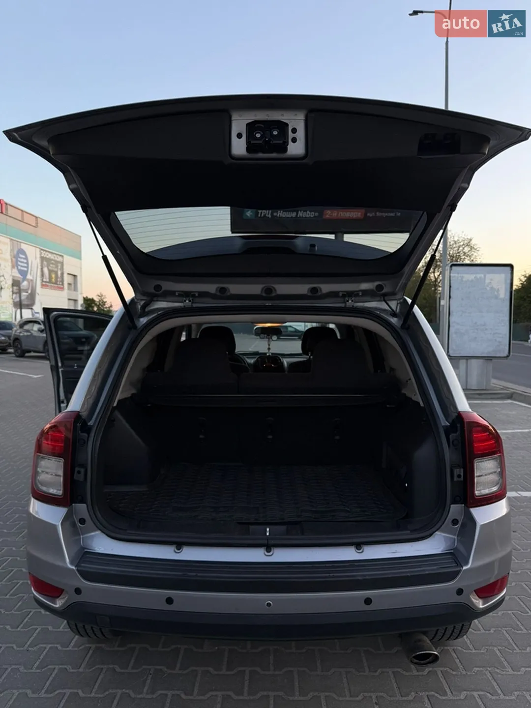 2014 Jeep Compass - мініатюра 12
