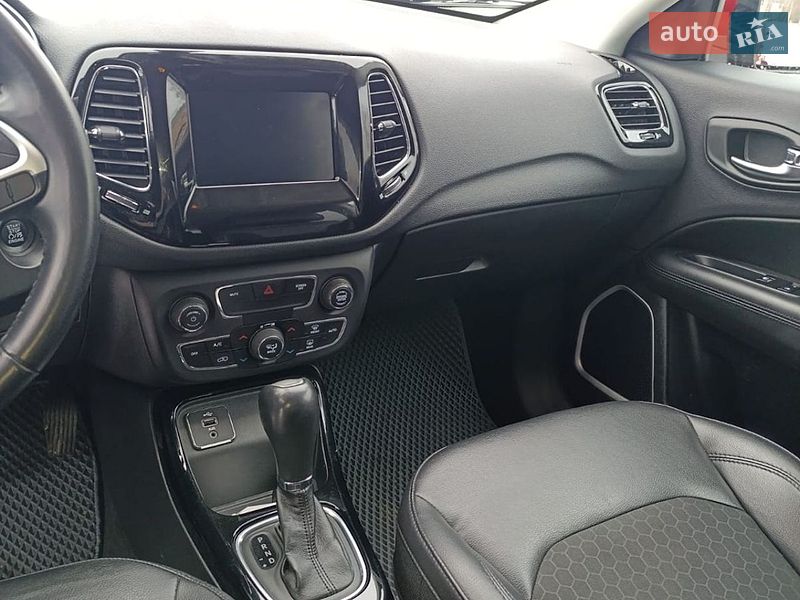 Внедорожник / Кроссовер Jeep Compass 2018 в Черкассах