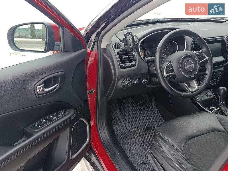 Внедорожник / Кроссовер Jeep Compass 2018 в Черкассах