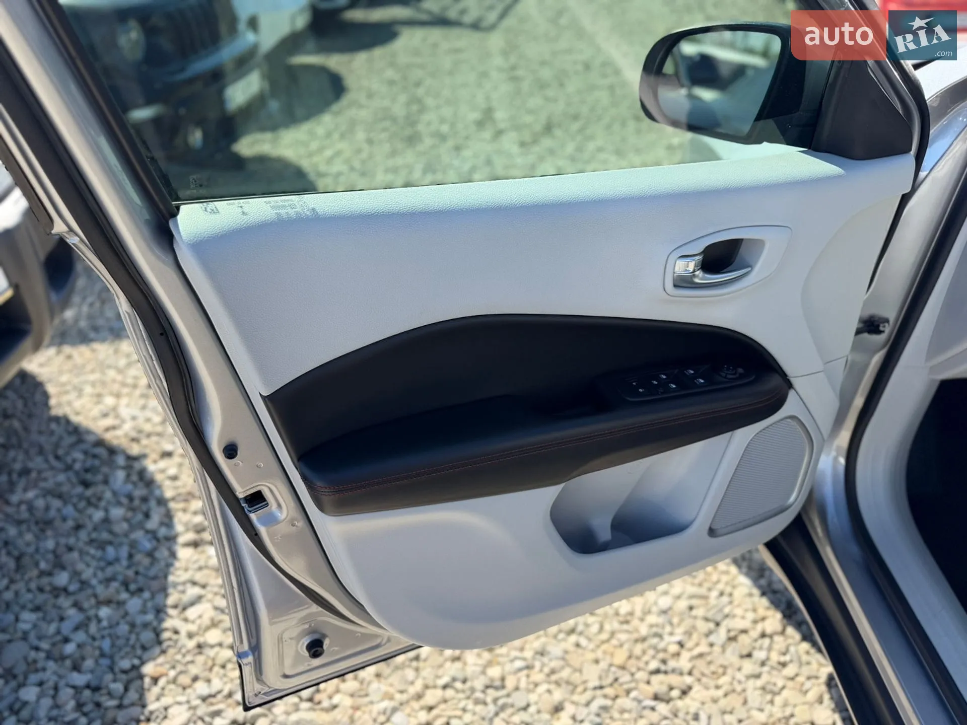 2018 Jeep Compass - мініатюра 15