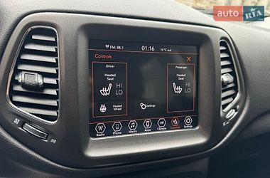 Внедорожник / Кроссовер Jeep Compass 2019 в Киеве