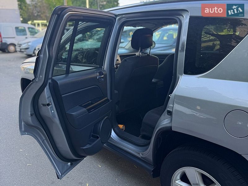 Внедорожник / Кроссовер Jeep Compass 2014 в Киеве