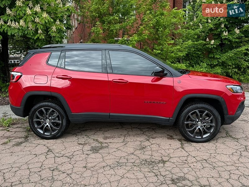 Позашляховик / Кросовер Jeep Compass 2023 в Лубнах