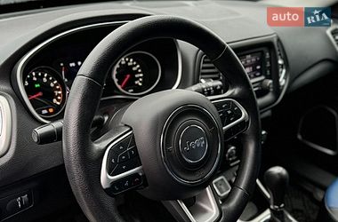 Внедорожник / Кроссовер Jeep Compass 2017 в Киеве