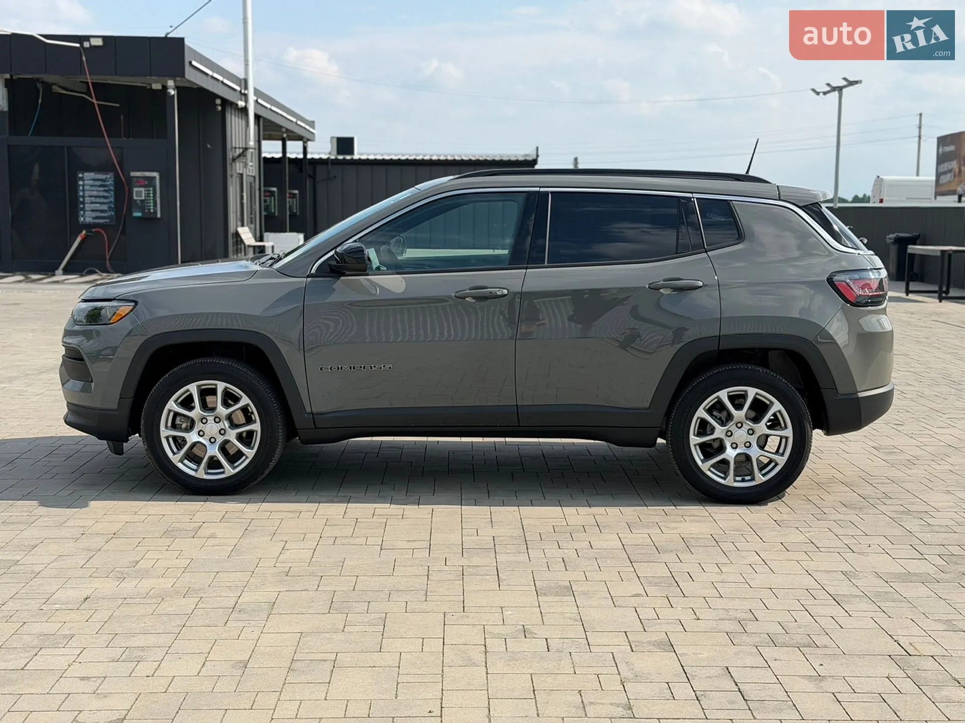 2023 Jeep Compass - мініатюра 2