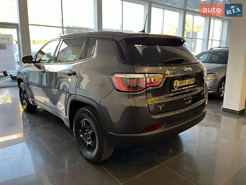 Позашляховик / Кросовер Jeep Compass 2020 в Львові фото 5 Позашляховик / Кросовер Jeep Compass 2020 в Львові
