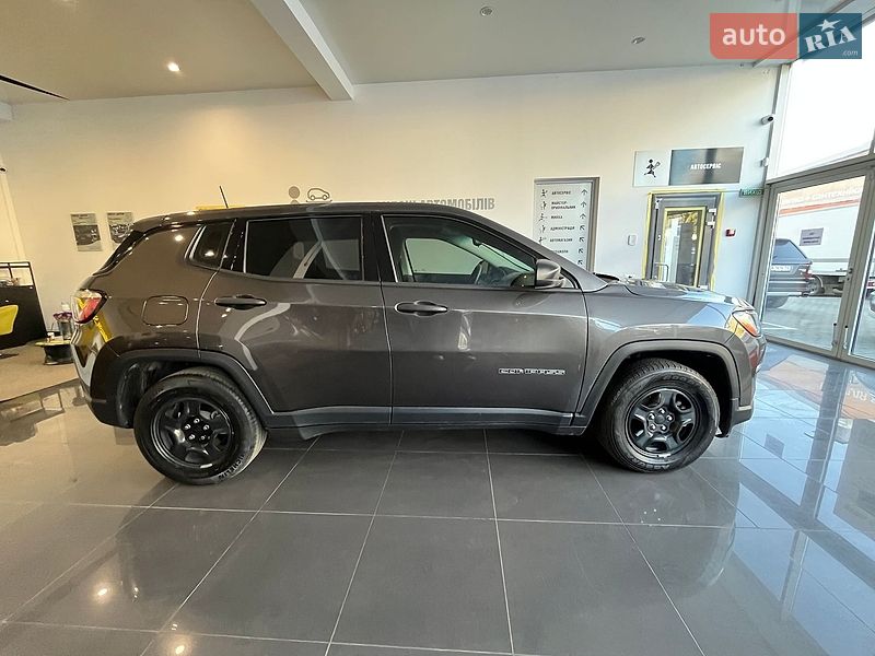 Позашляховик / Кросовер Jeep Compass 2020 в Львові фото 8 Позашляховик / Кросовер Jeep Compass 2020 в Львові