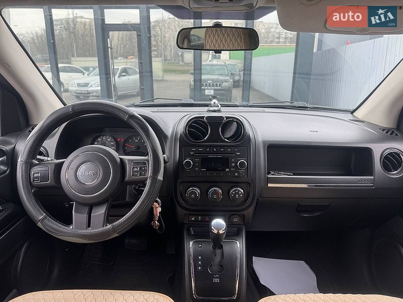 Позашляховик / Кросовер Jeep Compass 2011 в Києві