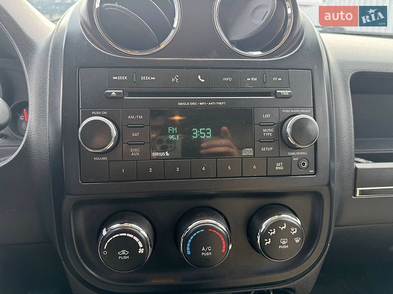 Позашляховик / Кросовер Jeep Compass 2011 в Києві