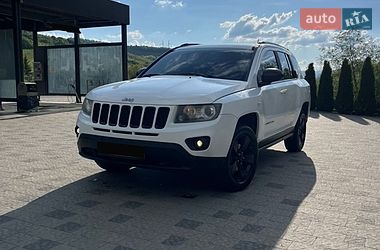 Внедорожник / Кроссовер Jeep Compass 2012 в Воловце