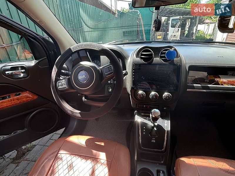 Внедорожник / Кроссовер Jeep Compass 2013 в Нежине