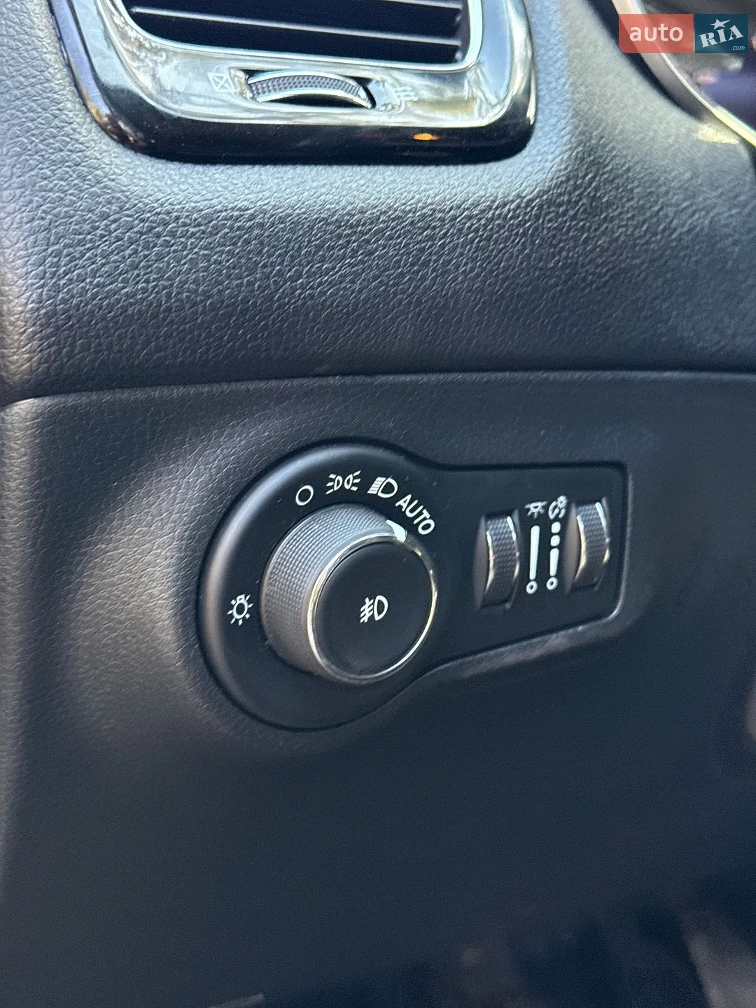 2018 Jeep Compass - мініатюра 36