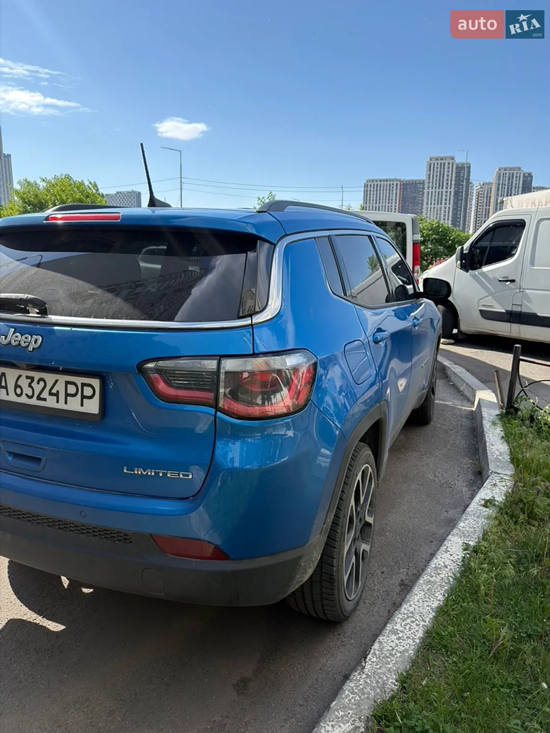 2017 Jeep Compass - мініатюра 2