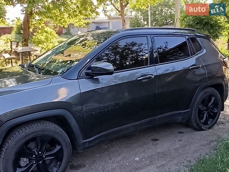 Внедорожник / Кроссовер Jeep Compass 2018 в Кривом Роге