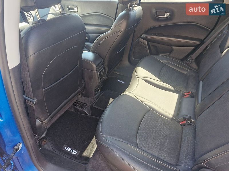 Внедорожник / Кроссовер Jeep Compass 2019 в Вишневом