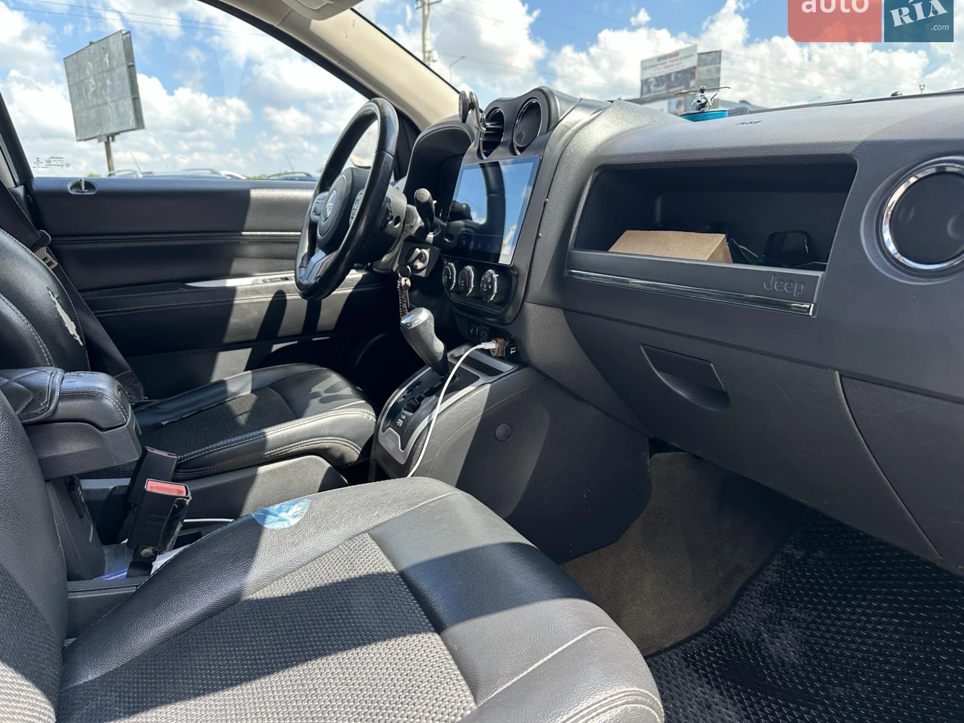 2016 Jeep Compass - мініатюра 25