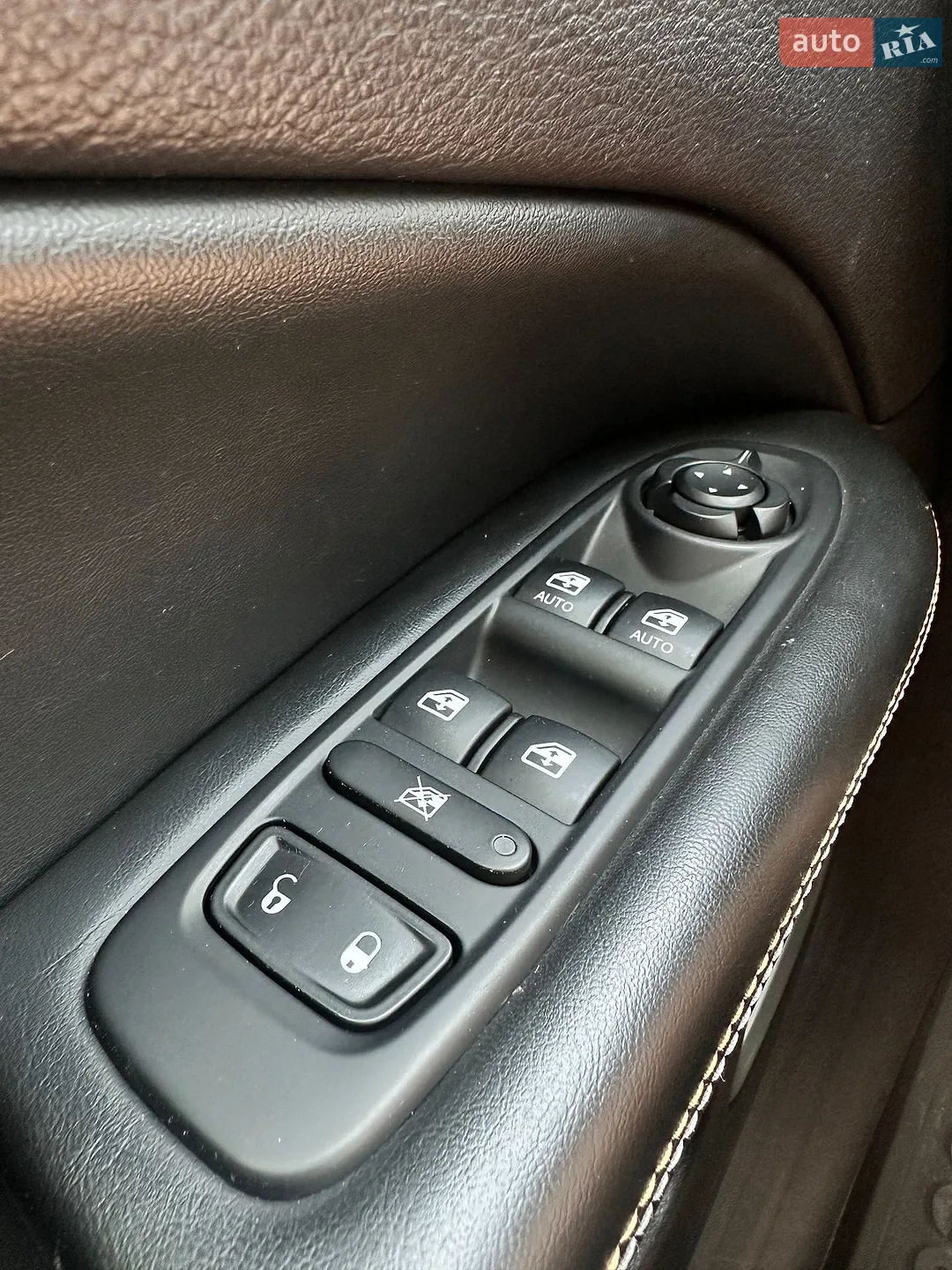 2017 Jeep Compass - мініатюра 30