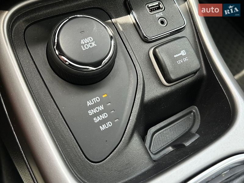 Внедорожник / Кроссовер Jeep Compass 2017 в Белогородке