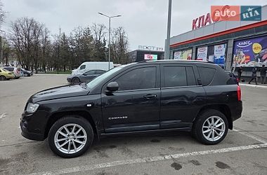 Внедорожник / Кроссовер Jeep Compass 2011 в Валках