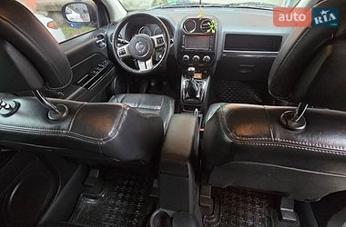 Внедорожник / Кроссовер Jeep Compass 2011 в Валках