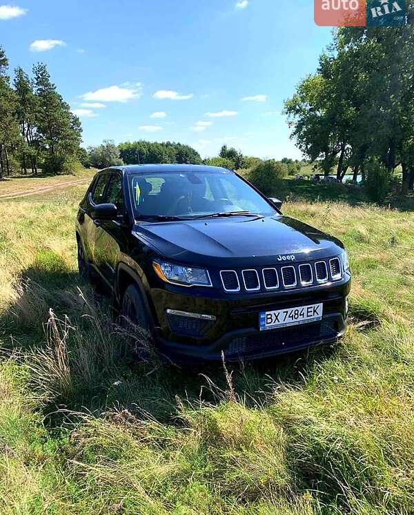 Внедорожник / Кроссовер Jeep Compass 2017 в Деражне