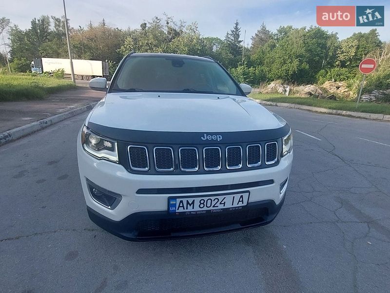 Внедорожник / Кроссовер Jeep Compass 2017 в Житомире