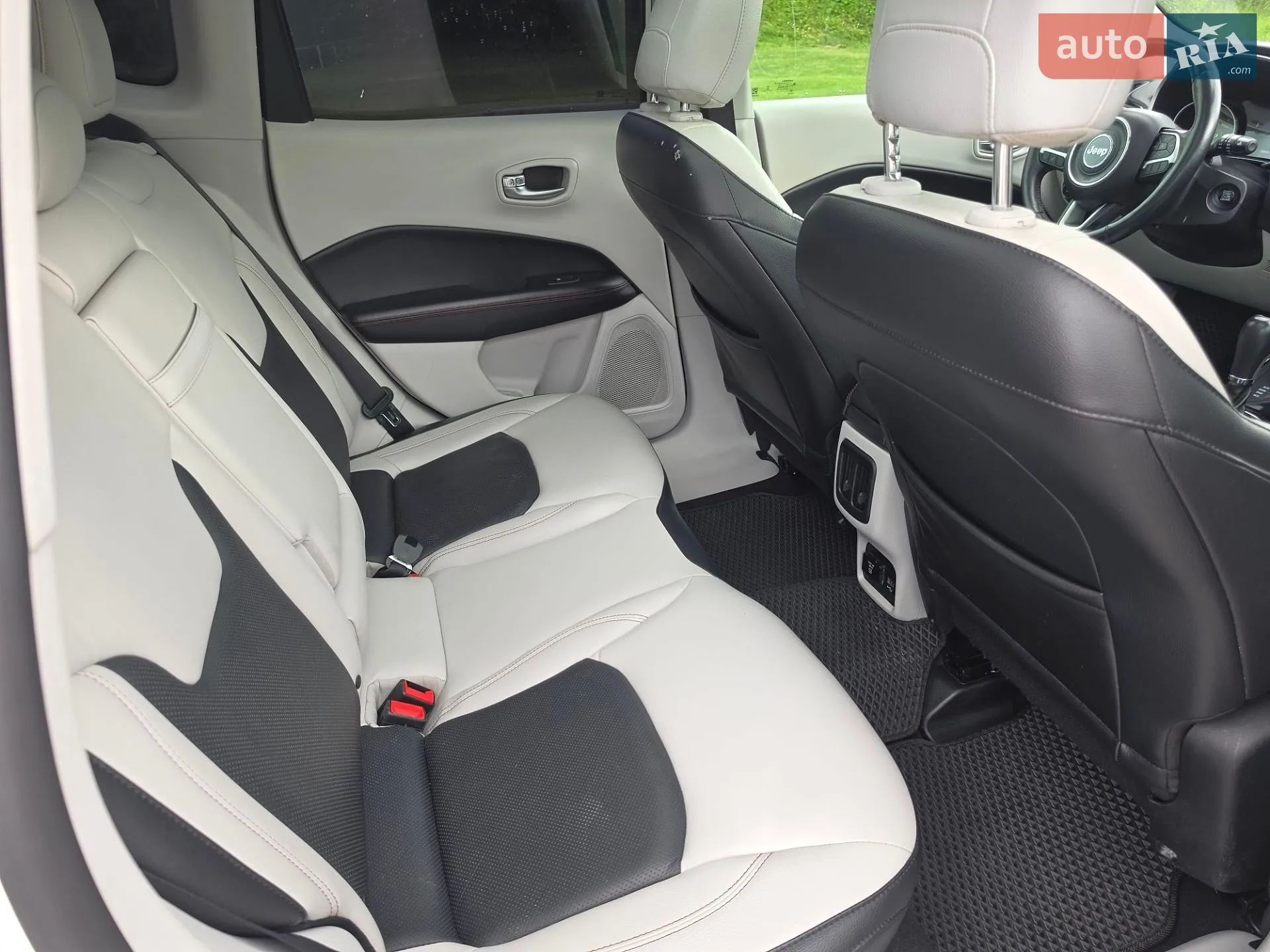 2017 Jeep Compass - мініатюра 23