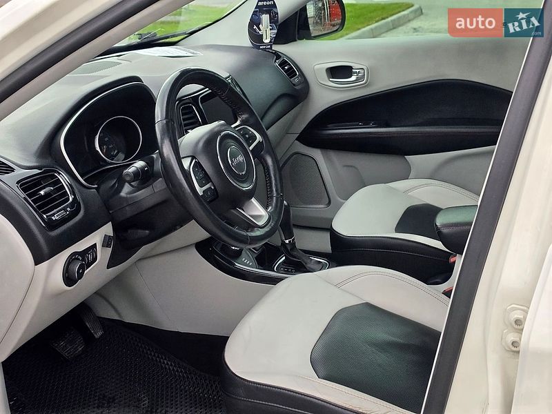 Позашляховик / Кросовер Jeep Compass 2017 в Тернополі