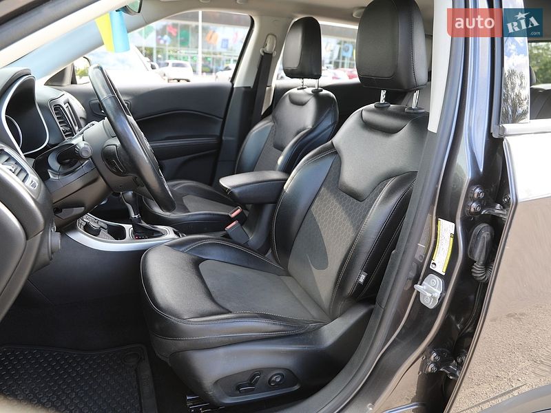 Внедорожник / Кроссовер Jeep Compass 2018 в Харькове