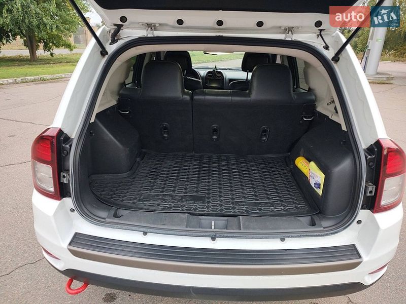 Позашляховик / Кросовер Jeep Compass 2016 в Конотопі