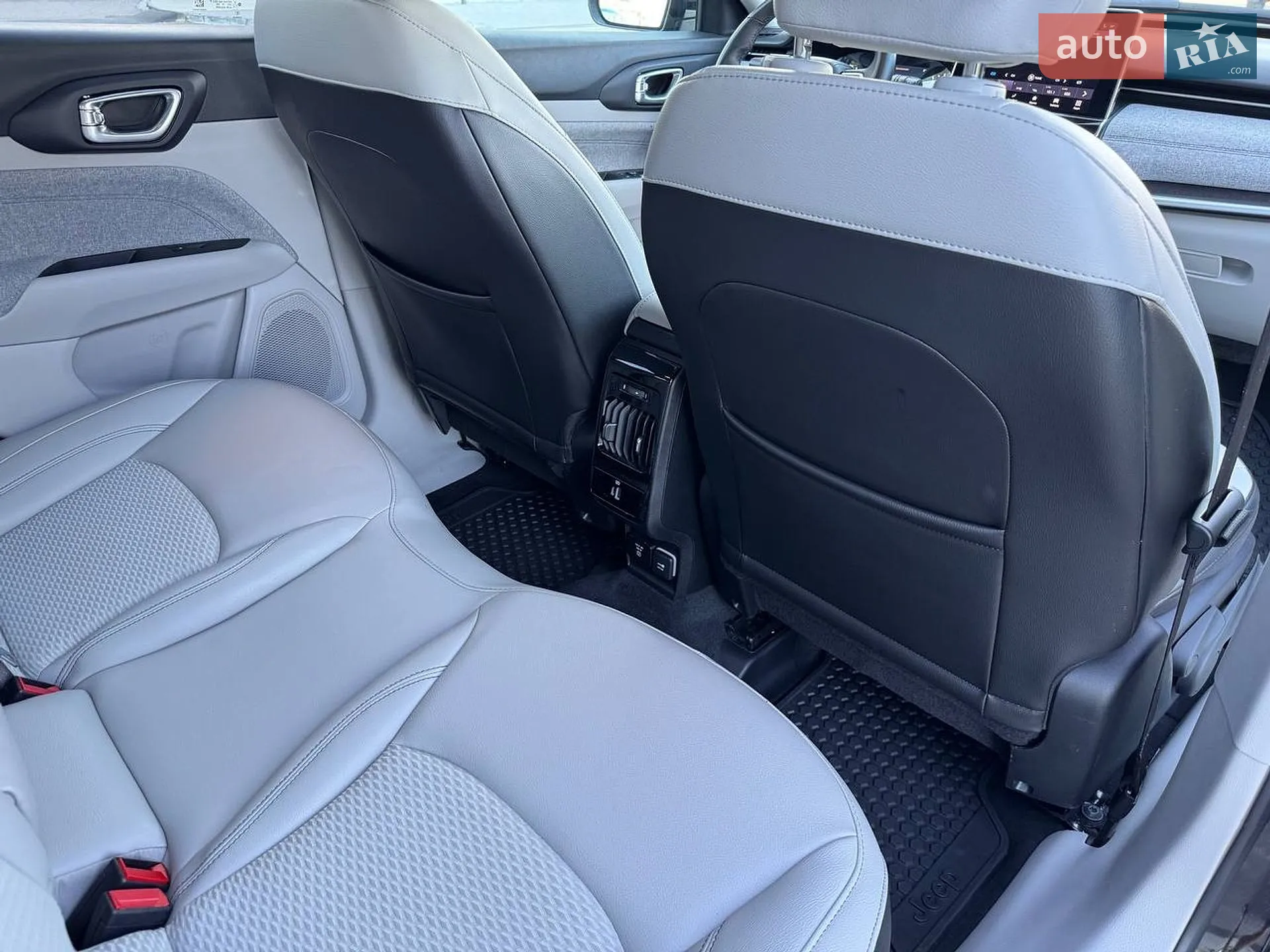 2022 Jeep Compass - мініатюра 22
