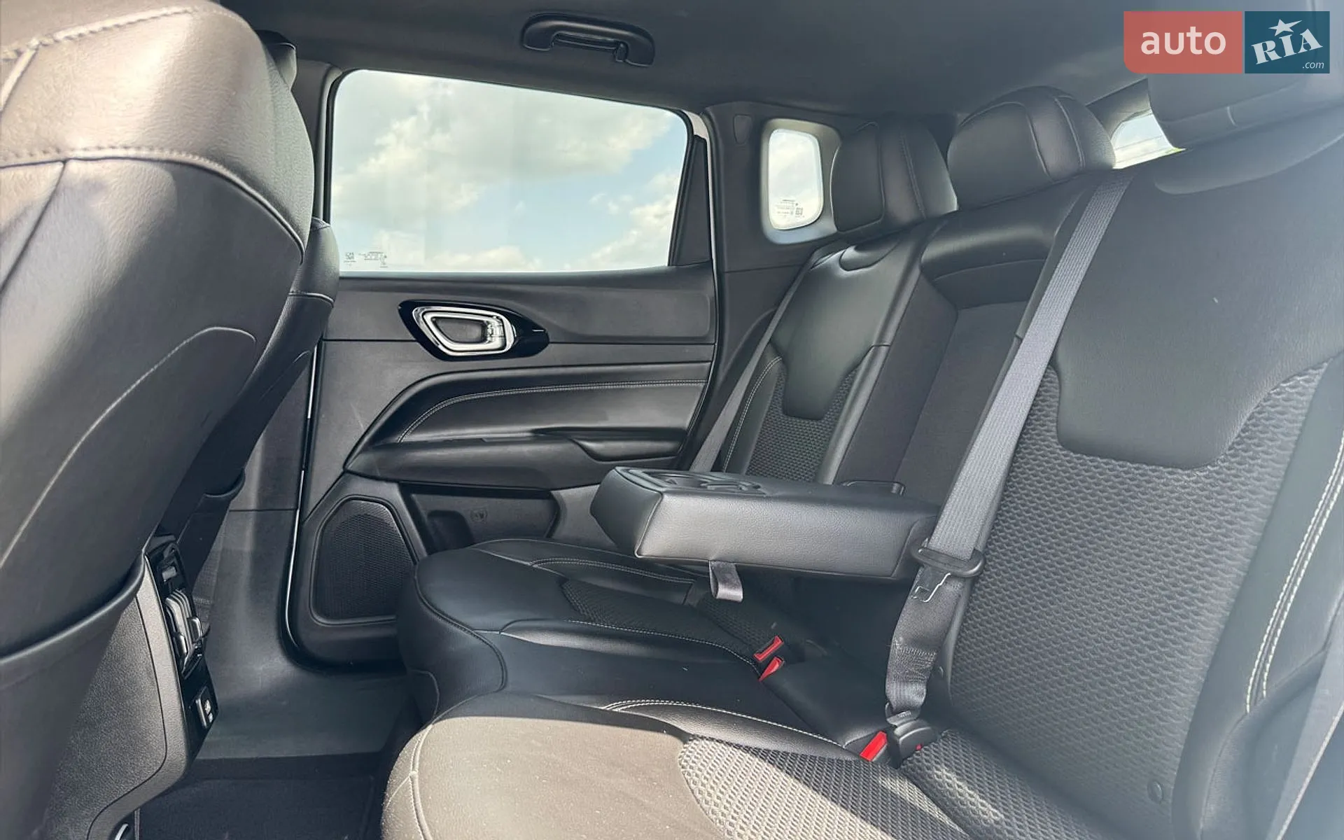 2023 Jeep Compass - мініатюра 23