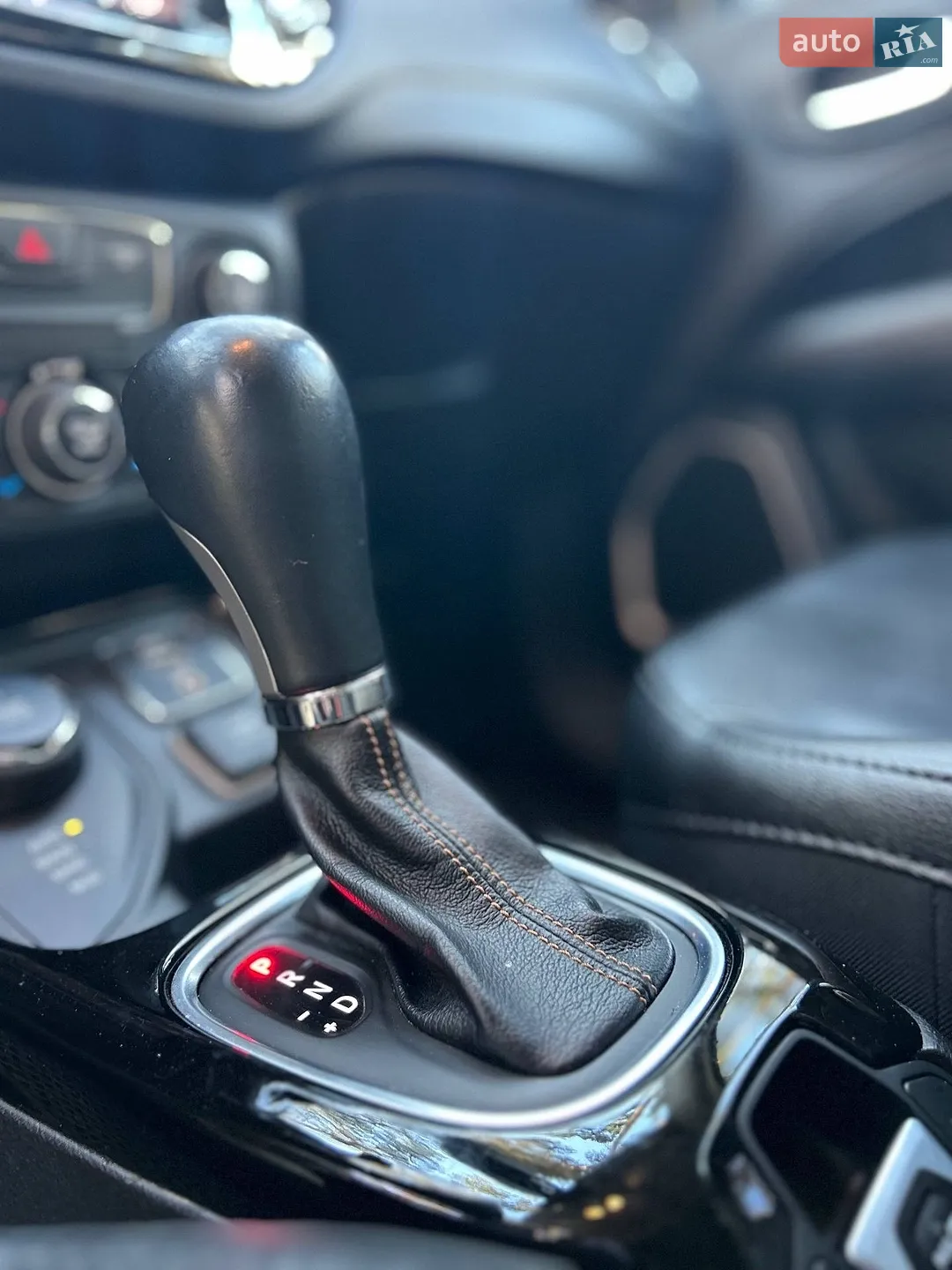 2019 Jeep Compass - мініатюра 21