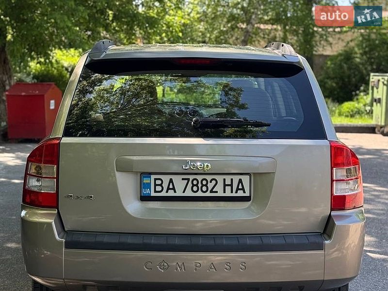 Внедорожник / Кроссовер Jeep Compass 2010 в Кропивницком