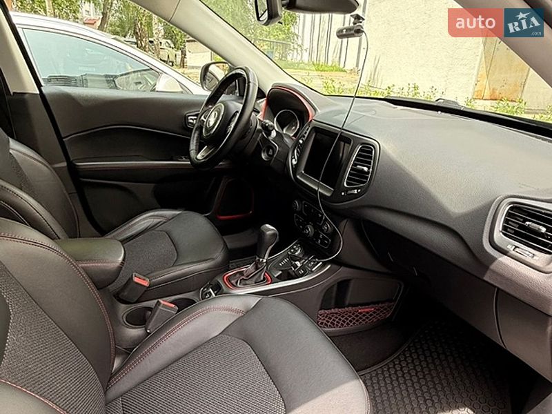 Позашляховик / Кросовер Jeep Compass 2018 в Черкасах