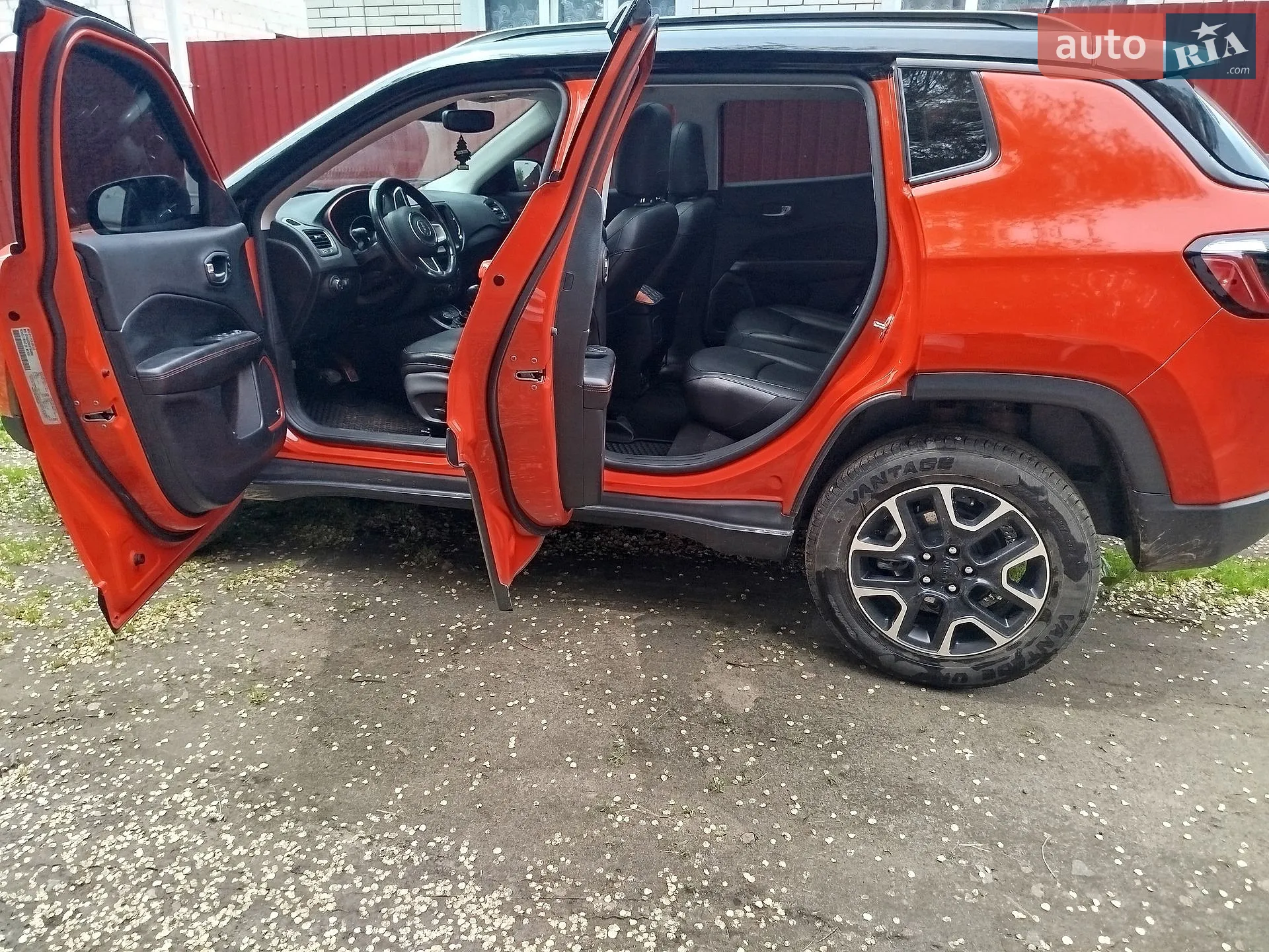 2020 Jeep Compass - мініатюра 3
