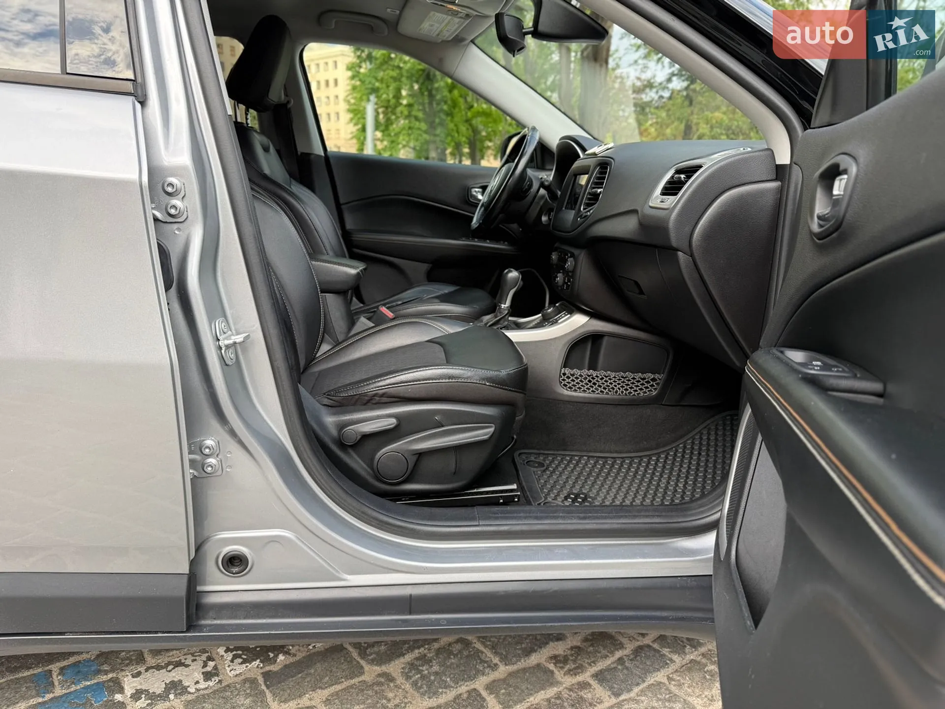 2019 Jeep Compass - мініатюра 41
