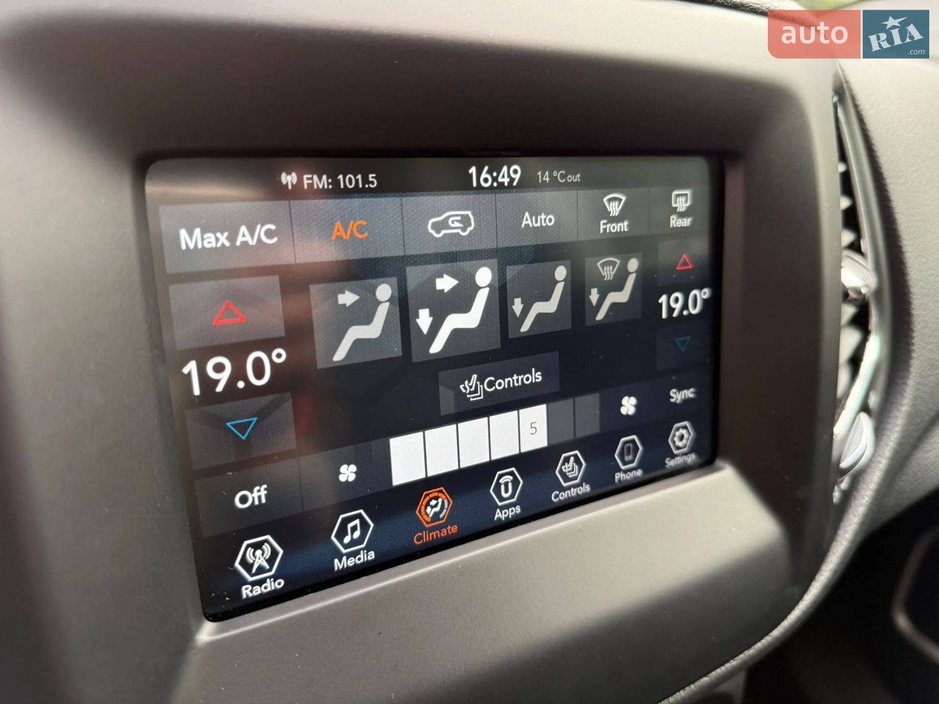 2019 Jeep Compass - мініатюра 35