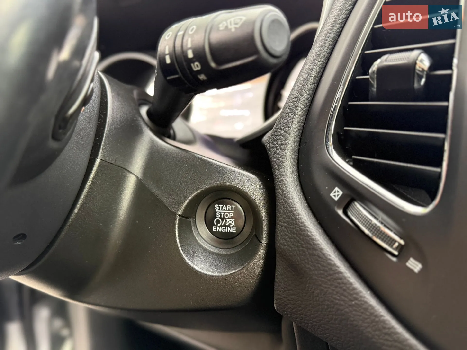 2019 Jeep Compass - мініатюра 70