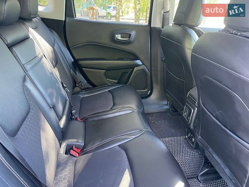 Внедорожник / Кроссовер Jeep Compass 2017 в Тернополе фото 16 Внедорожник / Кроссовер Jeep Compass 2017 в Тернополе