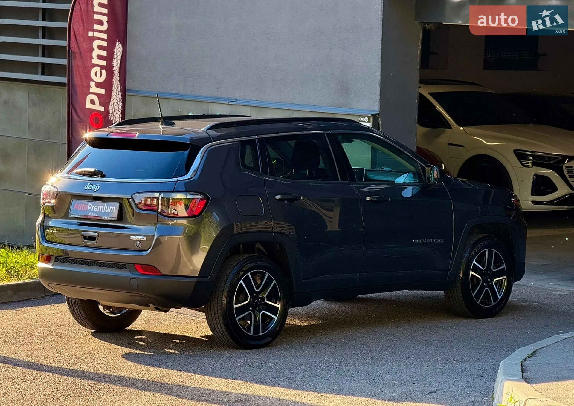2021 Jeep Compass - мініатюра 9