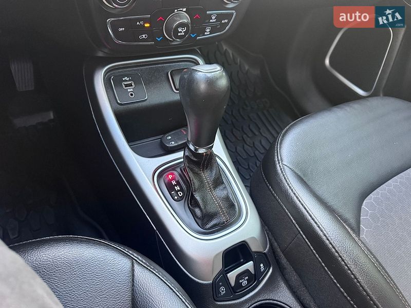 Внедорожник / Кроссовер Jeep Compass 2019 в Ровно