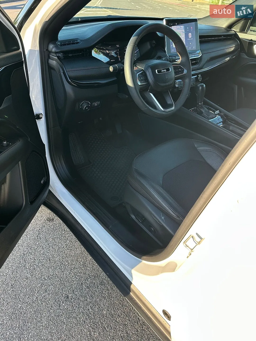 2023 Jeep Compass - мініатюра 18