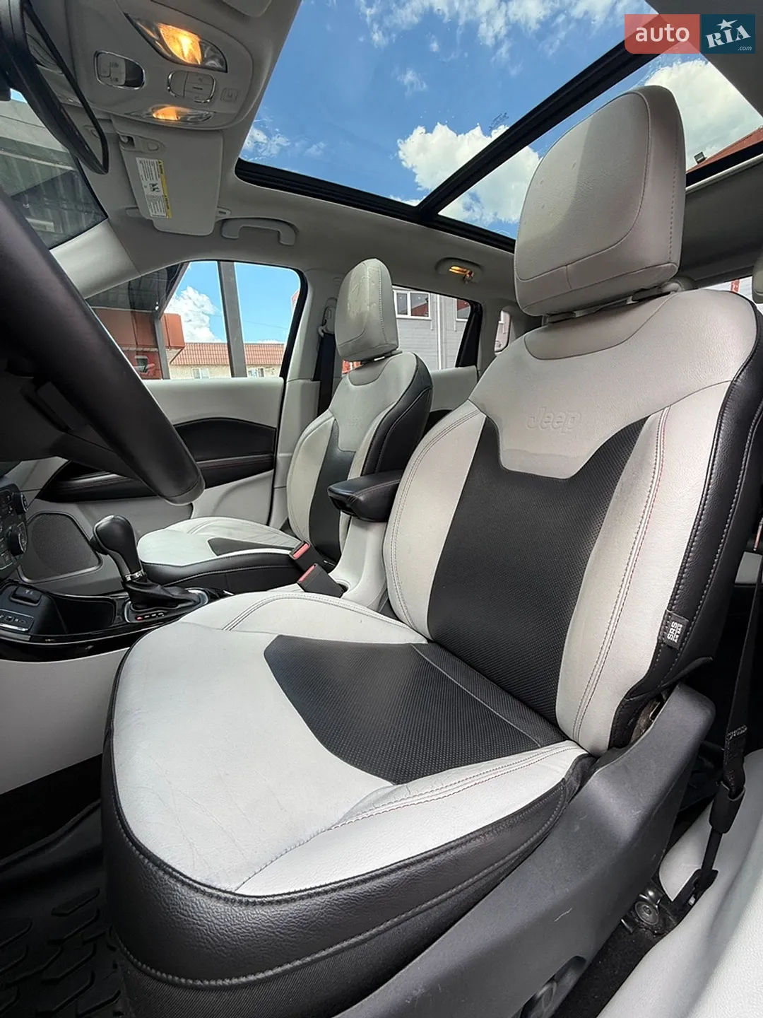 2017 Jeep Compass - мініатюра 9