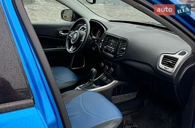 Внедорожник / Кроссовер Jeep Compass 2017 в Киеве