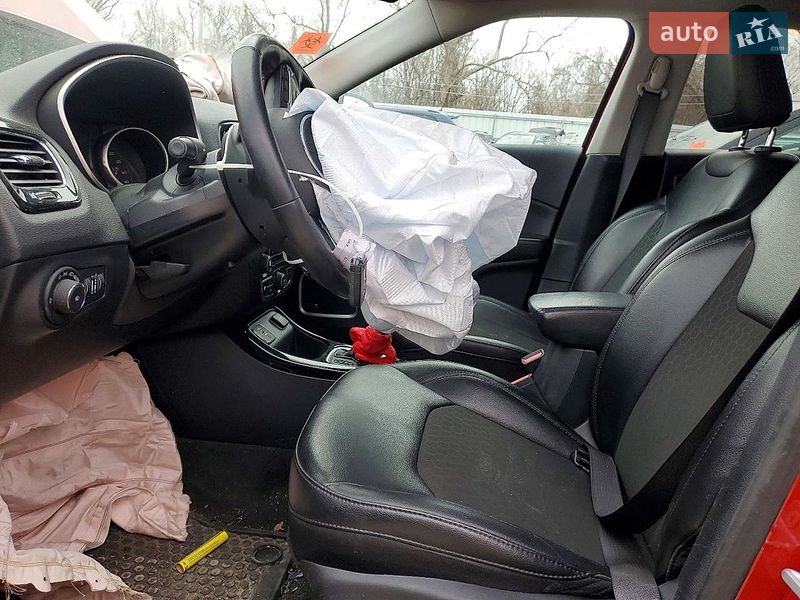 Внедорожник / Кроссовер Jeep Compass 2020 в Киеве