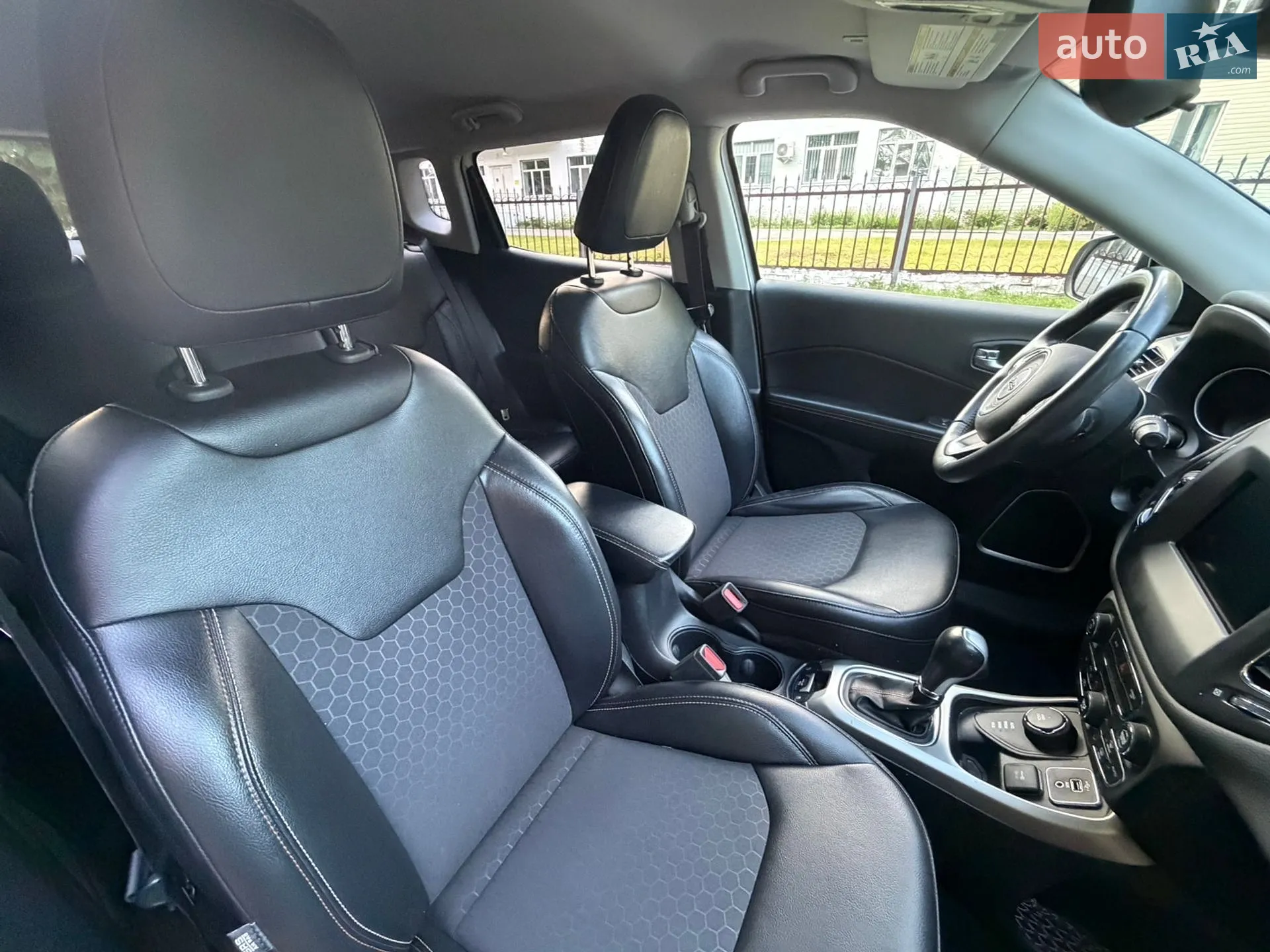 2019 Jeep Compass - мініатюра 39