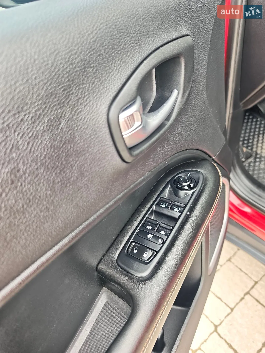 2018 Jeep Compass - мініатюра 29
